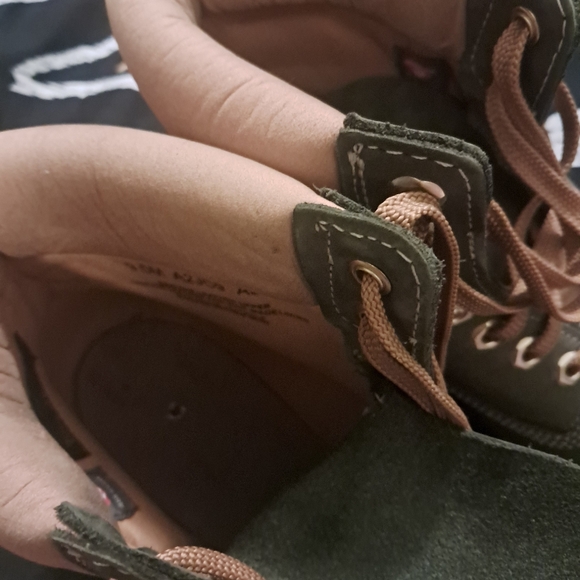 Green Timberland Boots - Picture 7 of 10